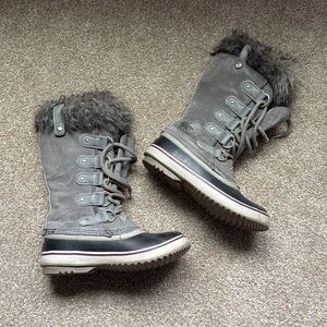 Sorel Joan of Arctic Gray Insulated Waterproof Winter Boot Women Size 6